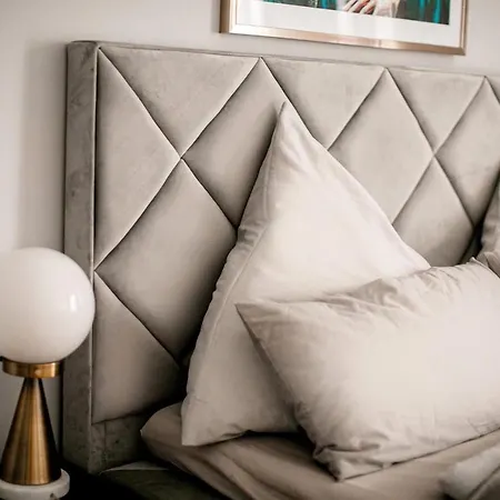 Arbio I Design In Charlottenburg Apartment